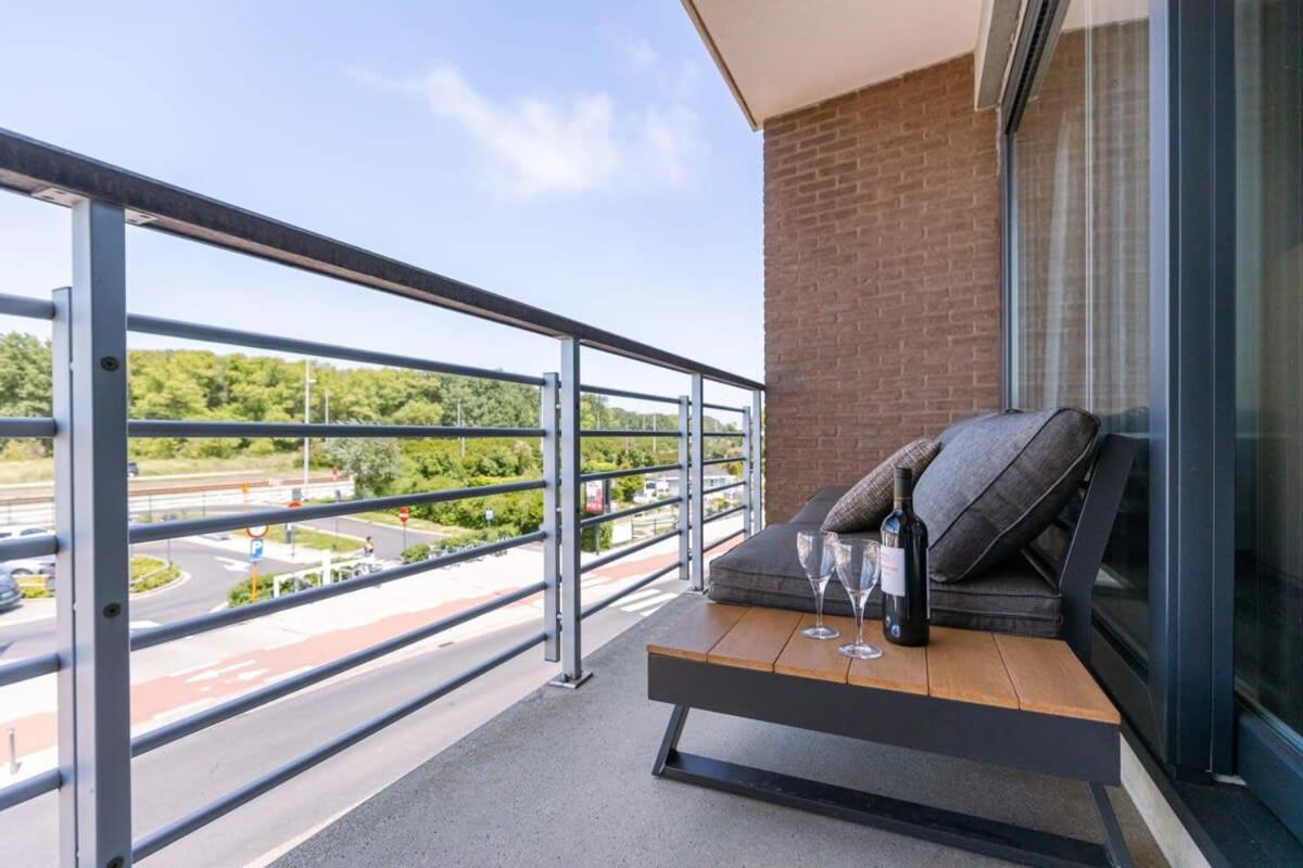 Huswell - Bright Apartment With Parking Near The Beach Бреден Экстерьер фото
